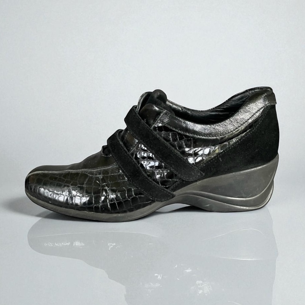 ELIZABETTA Black Patent Velcro Stap Booties Size 40 ITALY